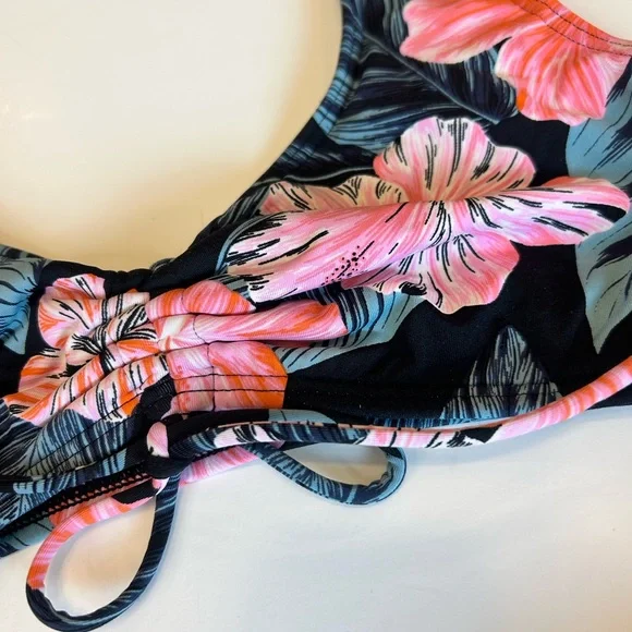 Roxy Floral Bikini Set - Picture 3 of 9